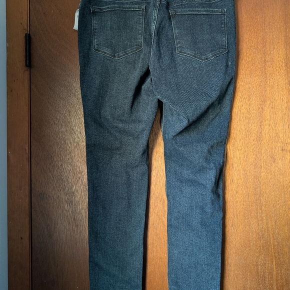 Old Navy Dark Blue Women's Skinny Jeans - Picture 4 of 8